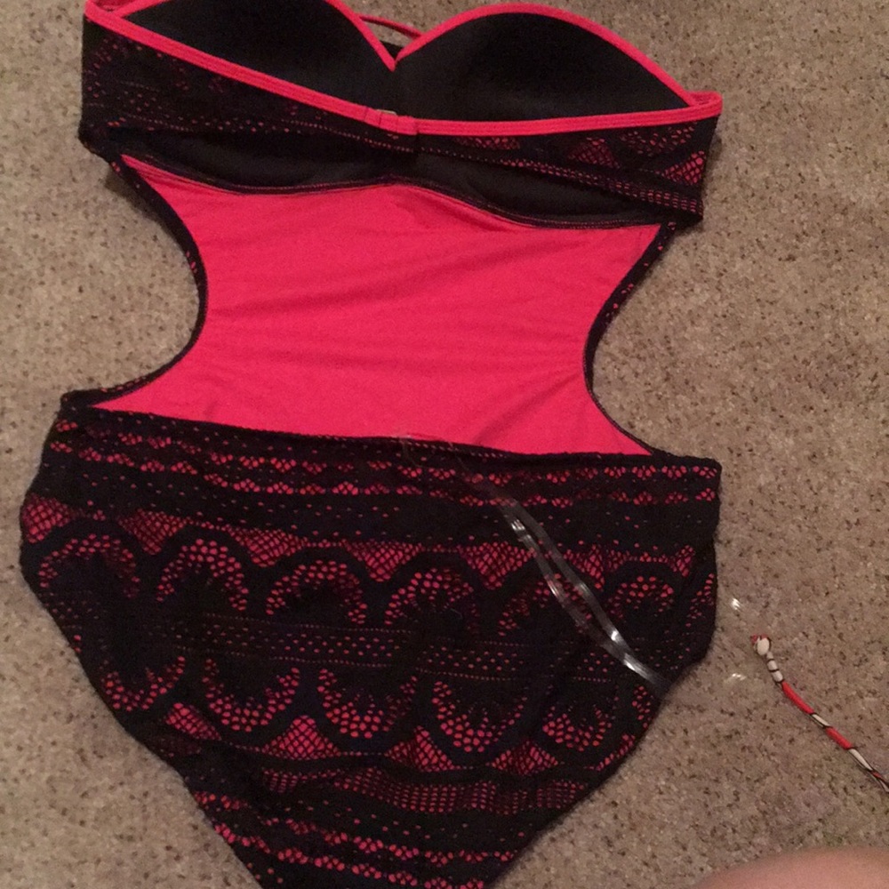 one piece swim